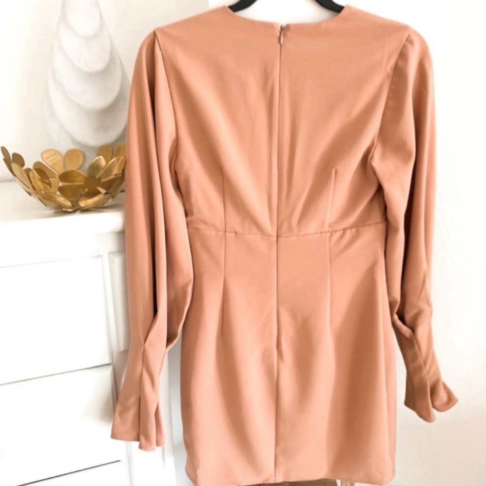 NWOT Lovers + Friends Elena Mini Dress in Neutral Peach Size Small - Picture 6 of 16